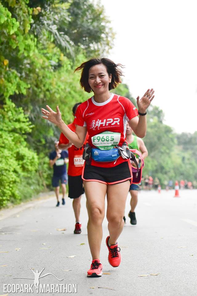 [VIDEO] Ecopark Marathon 2019 sẽ kém xinh tươi nếu thiếu họ